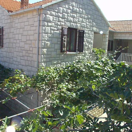 738b Appartamento Postira