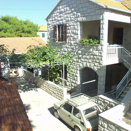 738b Appartamento Postira